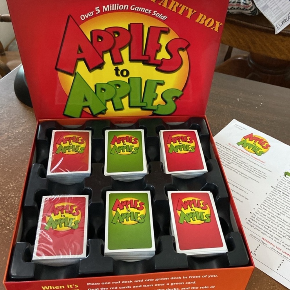 Apples to Apples Party Box Board Game kids fun gift Mattel